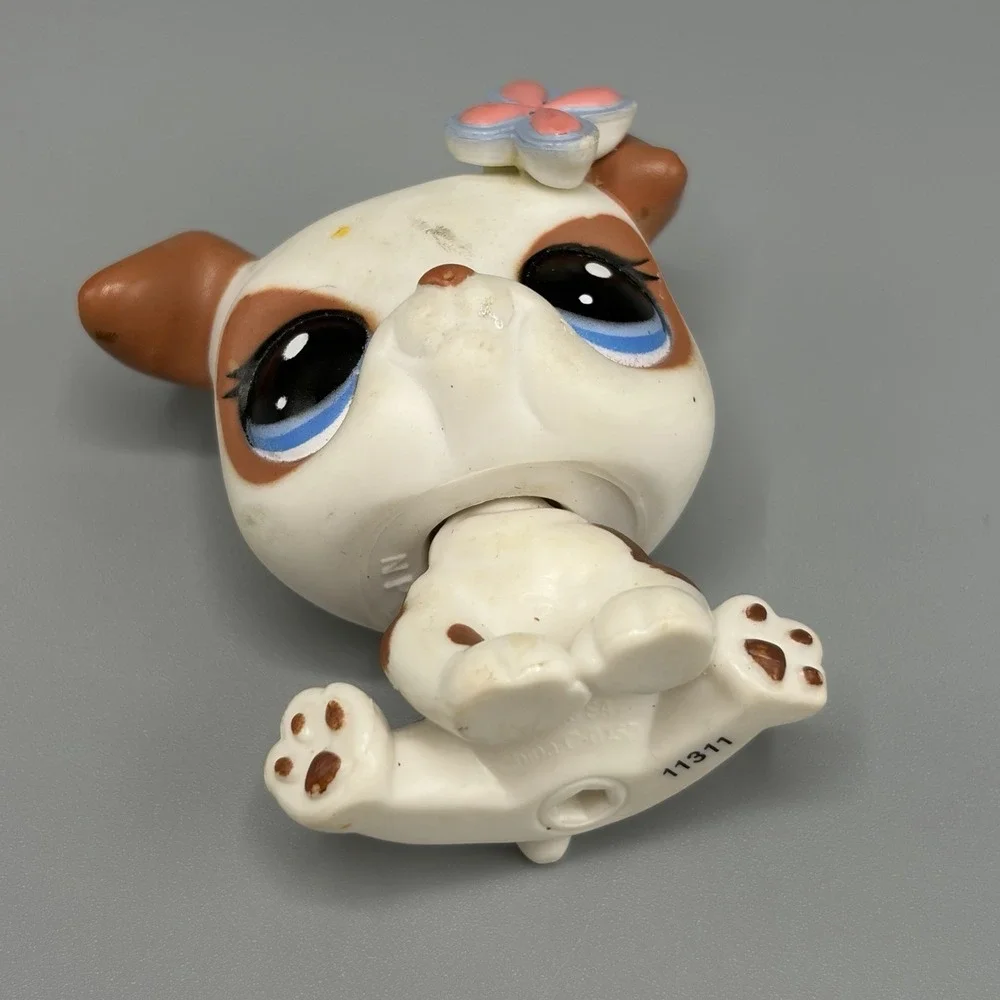 Hasbro Littlest Pet Shop (LPS) bulldog #2106 authentic